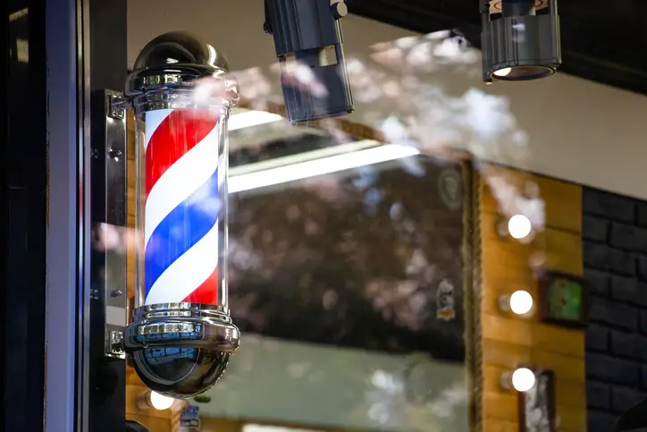 How Much Money Do Barber Shop Franchises Make?